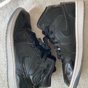 COPY - Nike Jordan 1 Mid SE ‘Space Jam’ Sneakers Size 7 Men, 8.5 Women